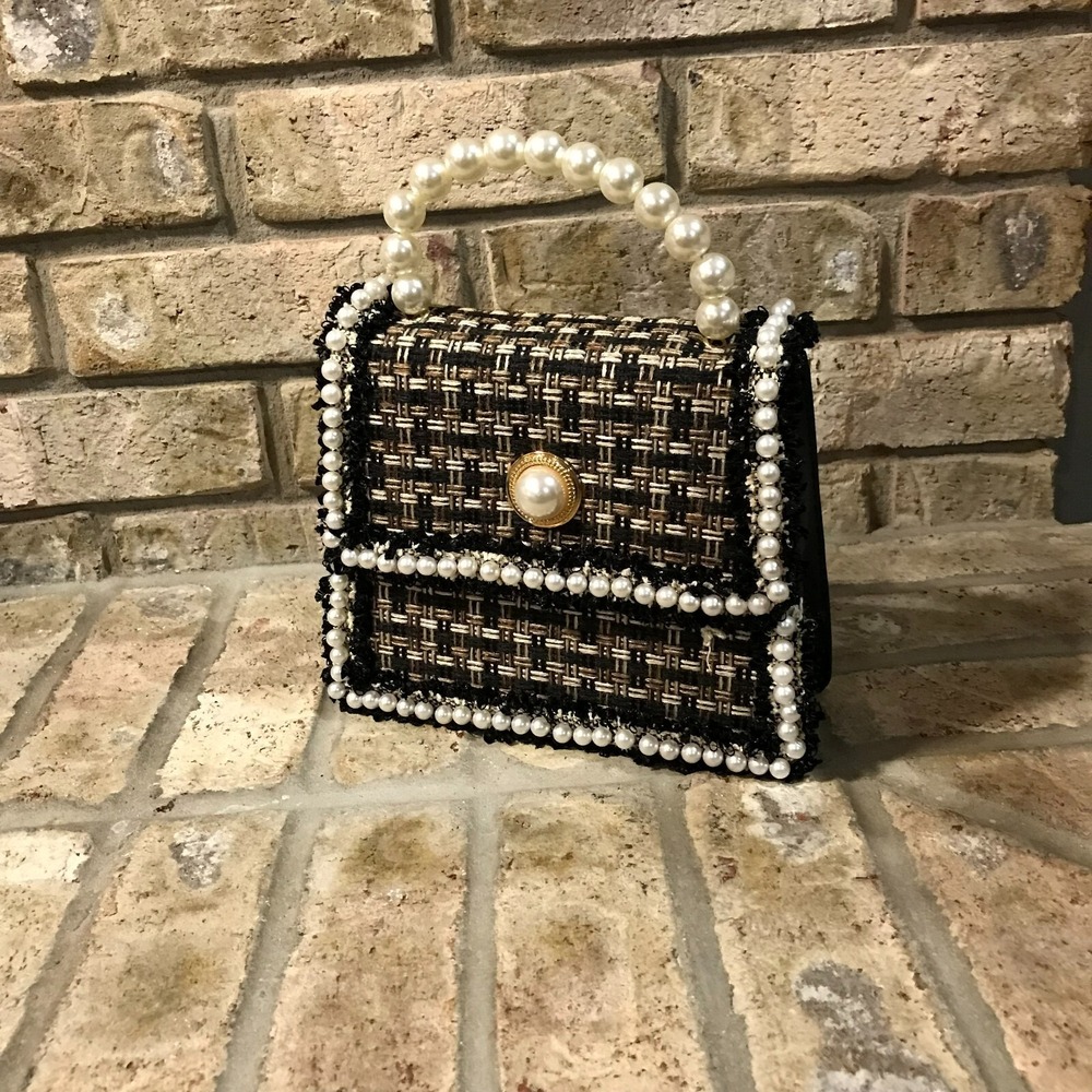 Small Pearly Studded Woven Handbag‎